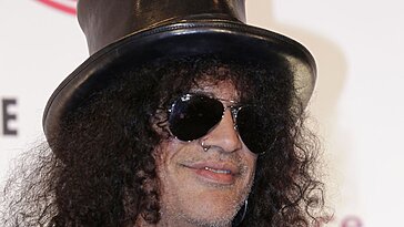 Musique, labyrinthes et nourriture : Slash contribue à Halloween Universel L. A.