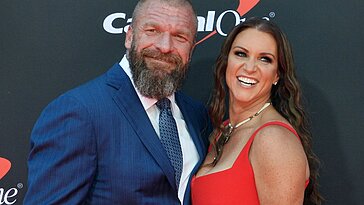 WWE dévoile les coulisses dans le trailer ‘Unreal’: Regardez maintenant