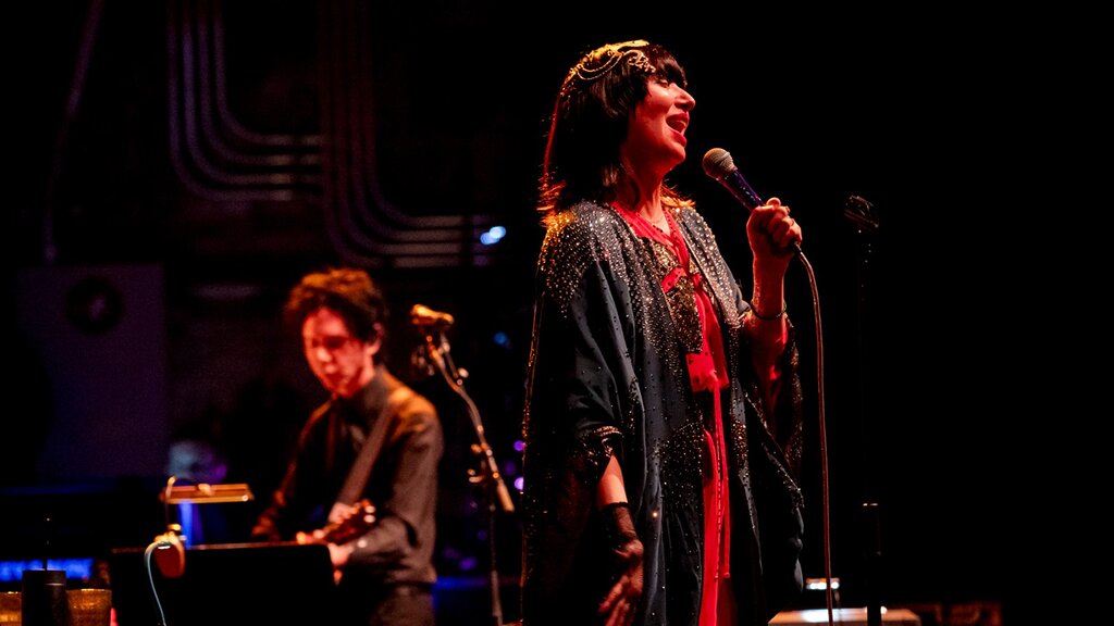 Un groupe se produit au Beacon Theatre Un groupe se produit au Beacon Theatre