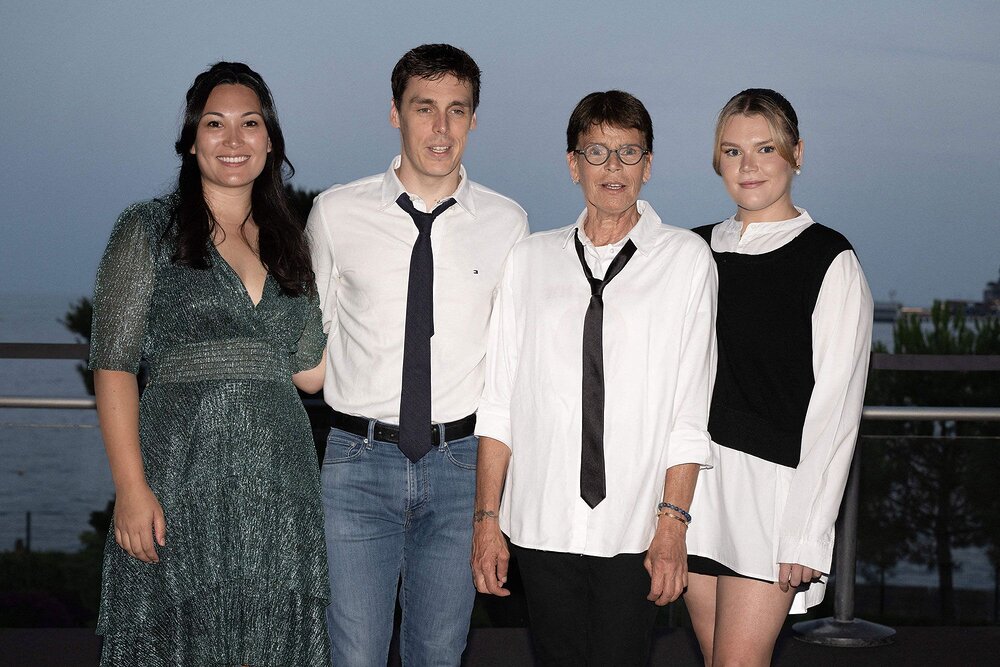 Stéphanie de Monaco, Albert et leurs enfants rendent hommage à Jean-Jacques Goldman