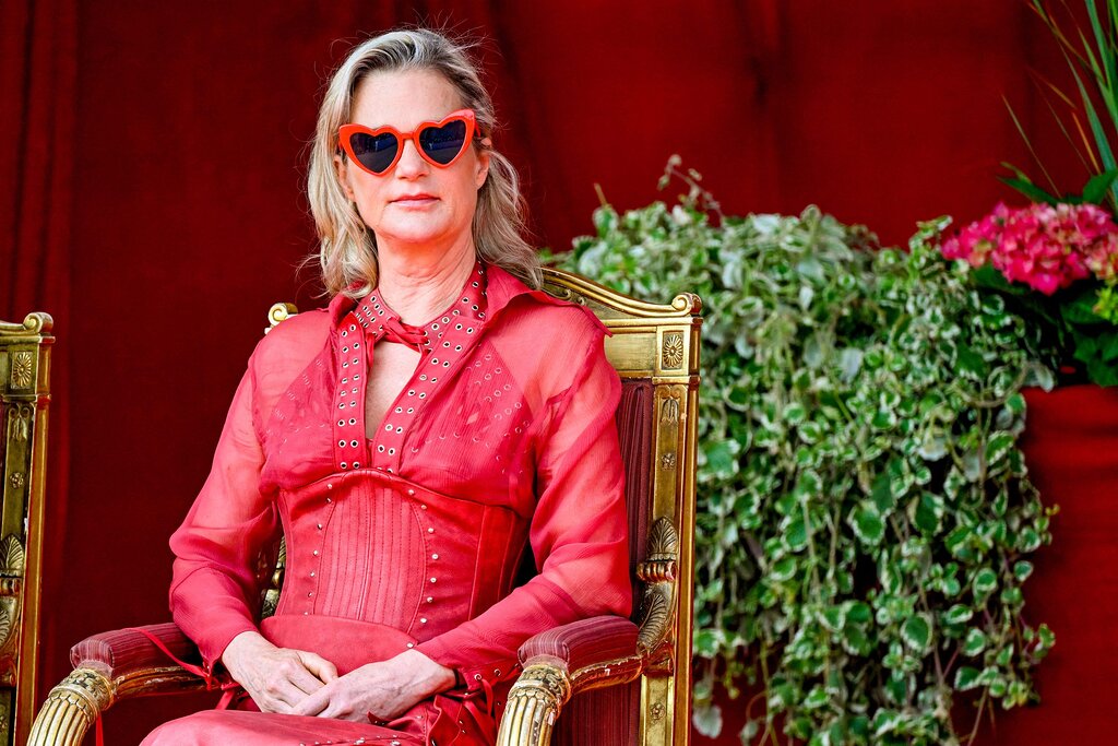 La princesse Delphine de Belgique affiche un style audacieux à l’occasion de la fête nationale