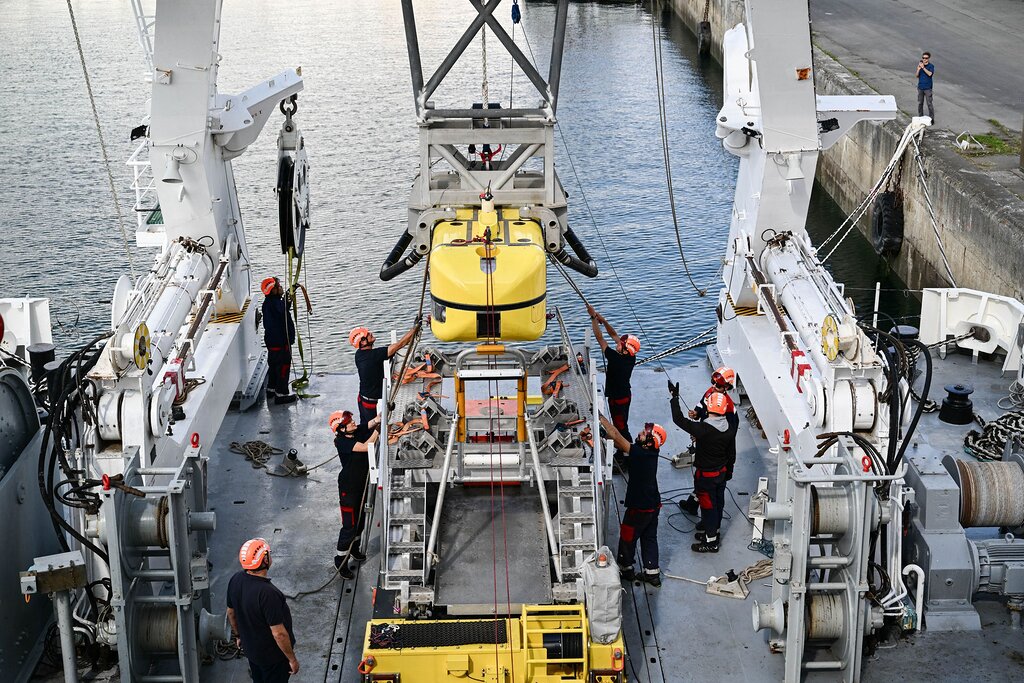 3 350 Barils radioactifs identifiés dans les fonds marins de l’Atlantique
