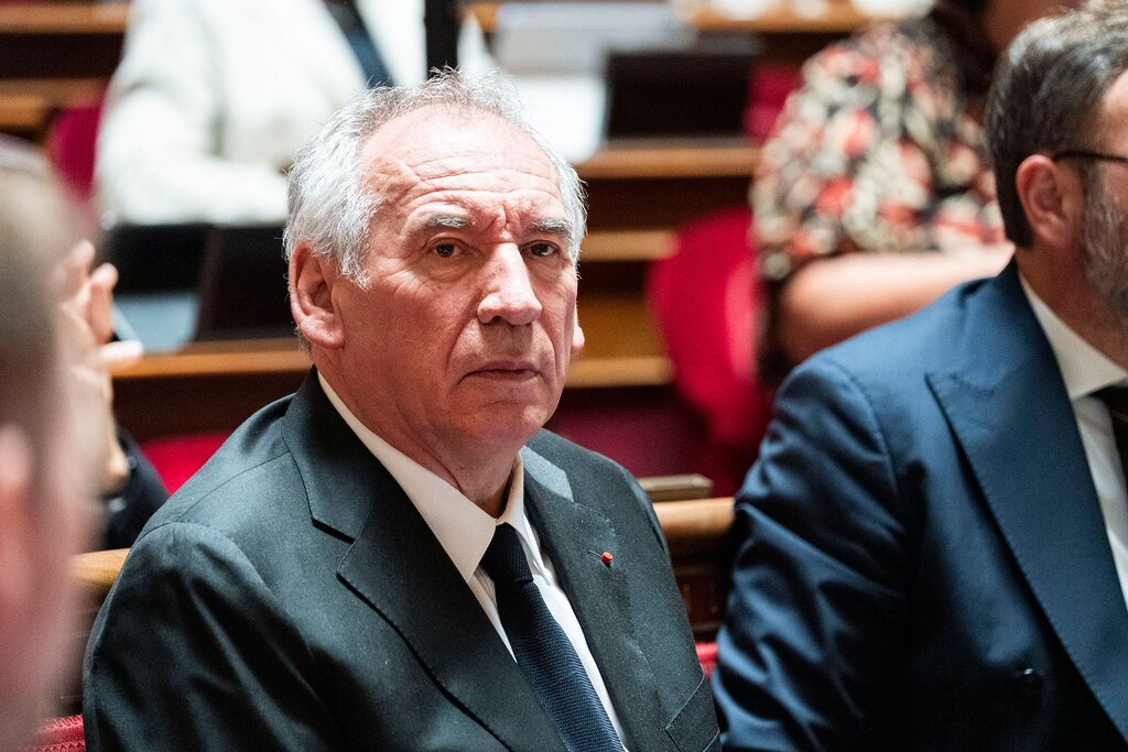 Les véritables projets de François Bayrou en cours de préparation