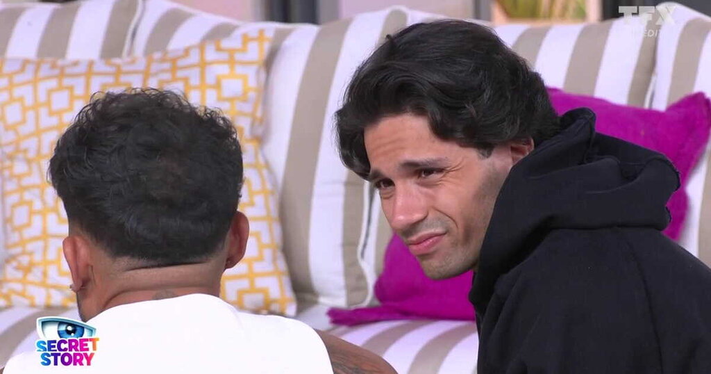 La relation de Mayer avec Romy : la révélation choc à Vivian qui a bouleversé les internautes « C’est comme une tata » La relation de Mayer avec Romy : la révélation choc à Vivian qui a bouleversé les internautes « C’est comme une tata »