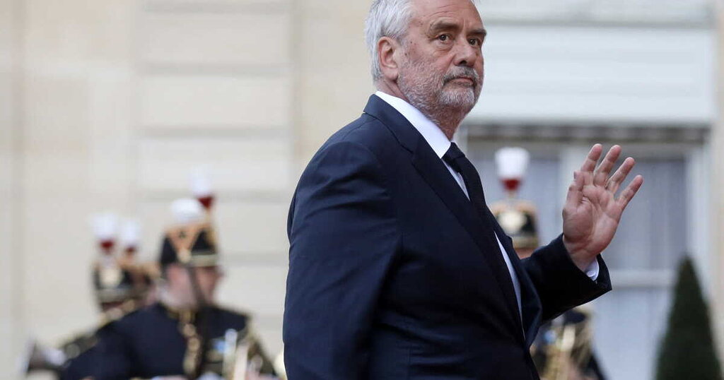 Luc Besson évoque une période difficile de sa carrière : ‘Il m’est arrivé de tomber dans le coma’ Luc Besson évoque une période difficile de sa carrière : ‘Il m’est arrivé de tomber dans le coma’