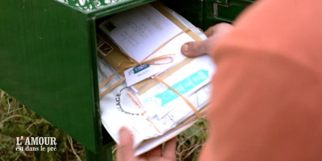 Diminution du Nombre de Courriers : La Production Éclaire le Cas d’une Ancienne Prétendante