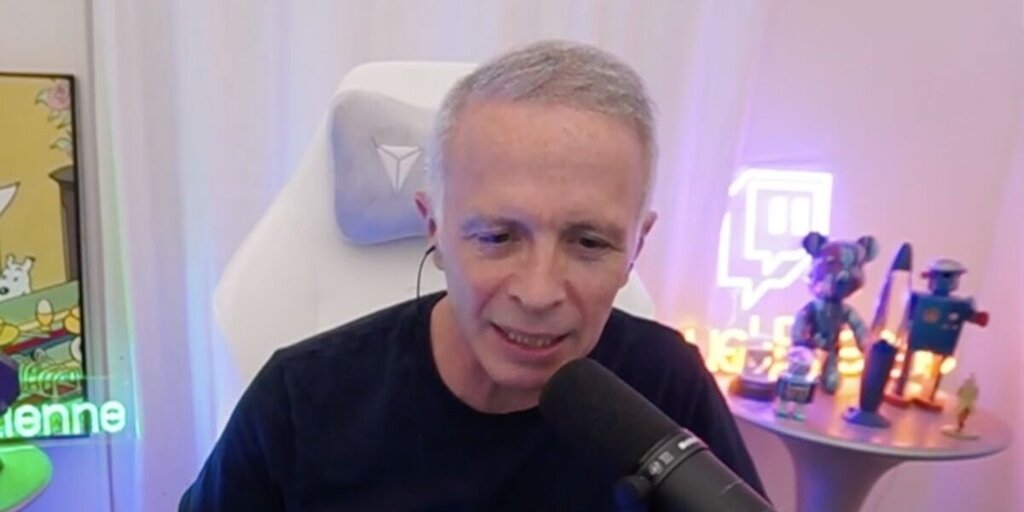 Samuel Etienne réserve une belle surprise à ses fans sur Twitch Samuel Etienne réserve une belle surprise à ses fans sur Twitch