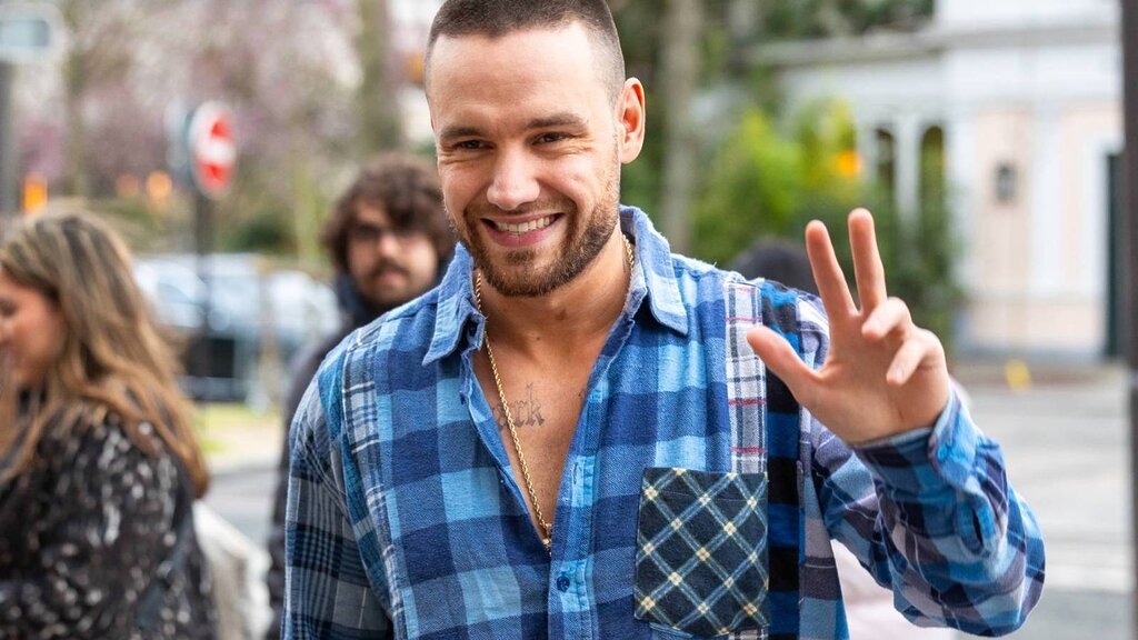 Liam Payne danse sur une chanson de One Direction lors du tournage de ‘Building the Band’