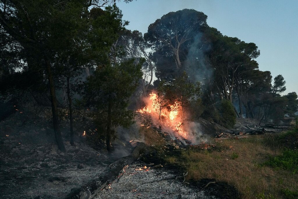 Des incendies dévastent la région autour de Narbonne