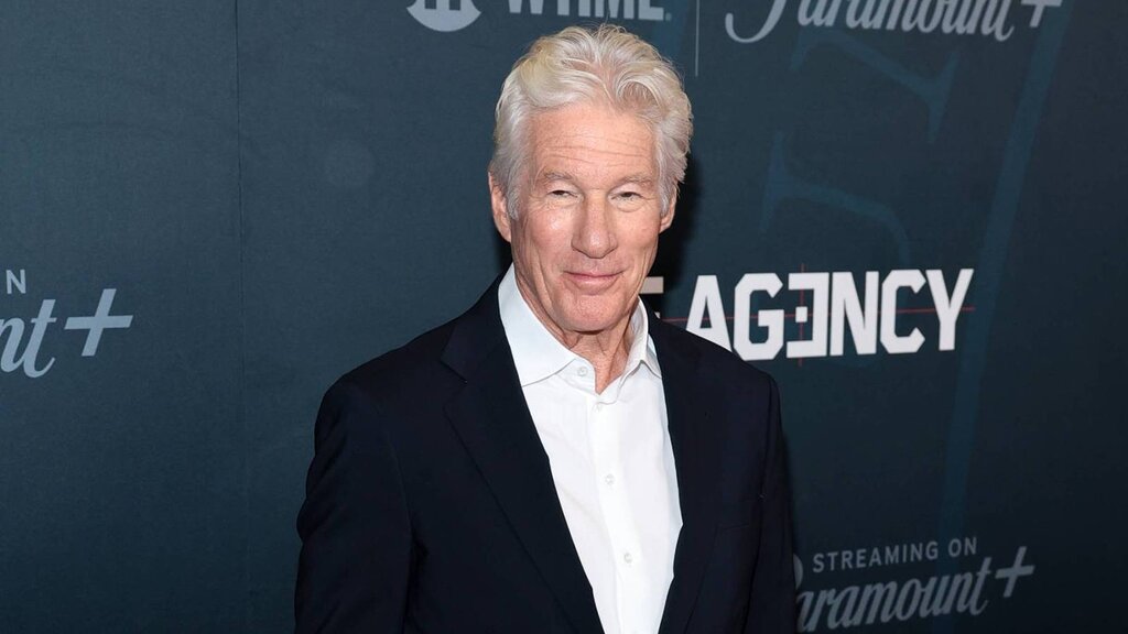 La fille de Paul Simon critique Richard Gere pour avoir vendu leur maison d’enfance