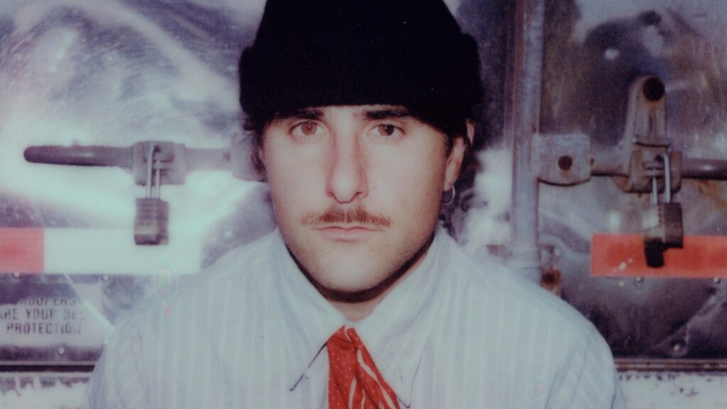 Zac Farro présente son nouveau single « 1 », issu de son futur album solo « Operator »