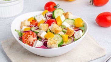 Salades anti-inflammatoires : 3 recettes fraîches et légères pour dire adieu aux ballonnements cet été