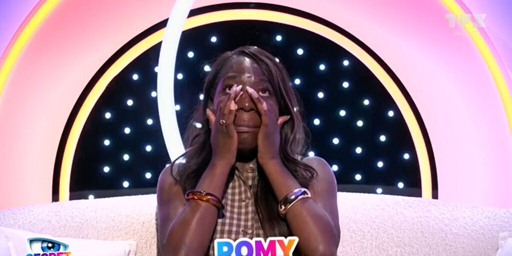 Secret Story : Larmes de Romy après l’élimination d’Aïmed, l’agacement des internautes grandissant Secret Story : Larmes de Romy après l’élimination d’Aïmed, l’agacement des internautes grandissant