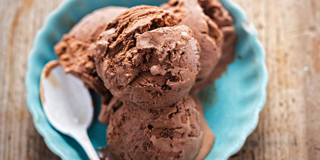 Glaces au chocolat sans additifs : découvrez les 3 meilleures références peu caloriques selon Yuka Glaces au chocolat sans additifs : découvrez les 3 meilleures références peu caloriques selon Yuka