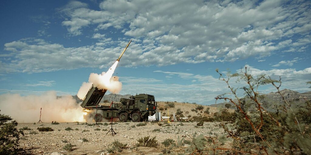 Un nouveau système de fusée, deux fois plus puissant que le HIMARS, vient d’effectuer son premier tir Un nouveau système de fusée, deux fois plus puissant que le HIMARS, vient d’effectuer son premier tir