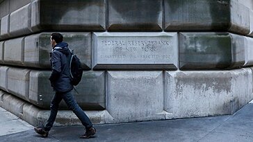 Les dépenses des consommateurs augmentent, mais les dettes des ménages se creusent aussi, selon un rapport de la Fed de New York