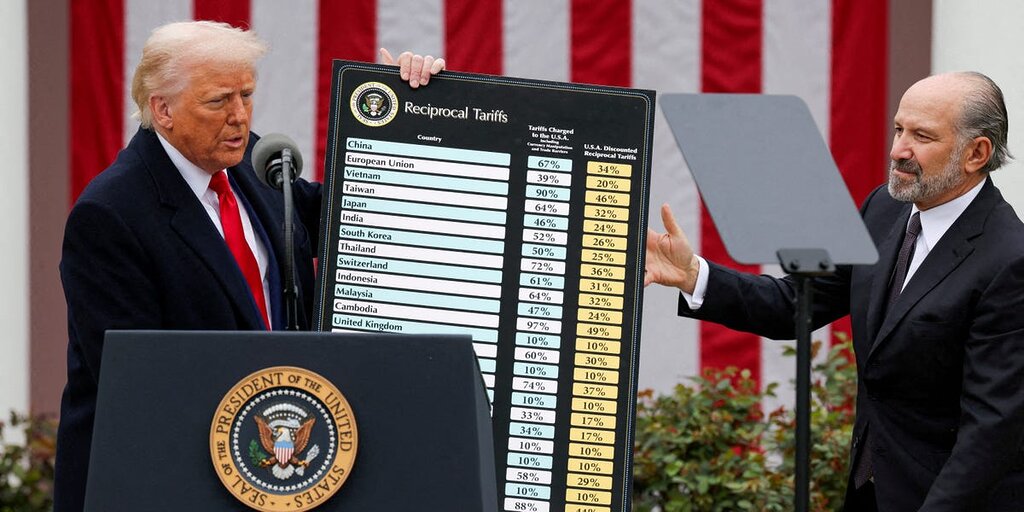 Un tribunal fédéral juge illégaux les tarifs mondiaux de Trump, mais ils demeureront en vigueur : explications