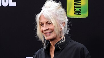Anniversaires Célèbres du 2 Août : Joanna Cassidy et Britt Lower en Lumière