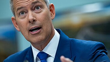 Nuclear Reactor on Moon : NASA Administrator Sean Duffy Proposes Ambitious Plan