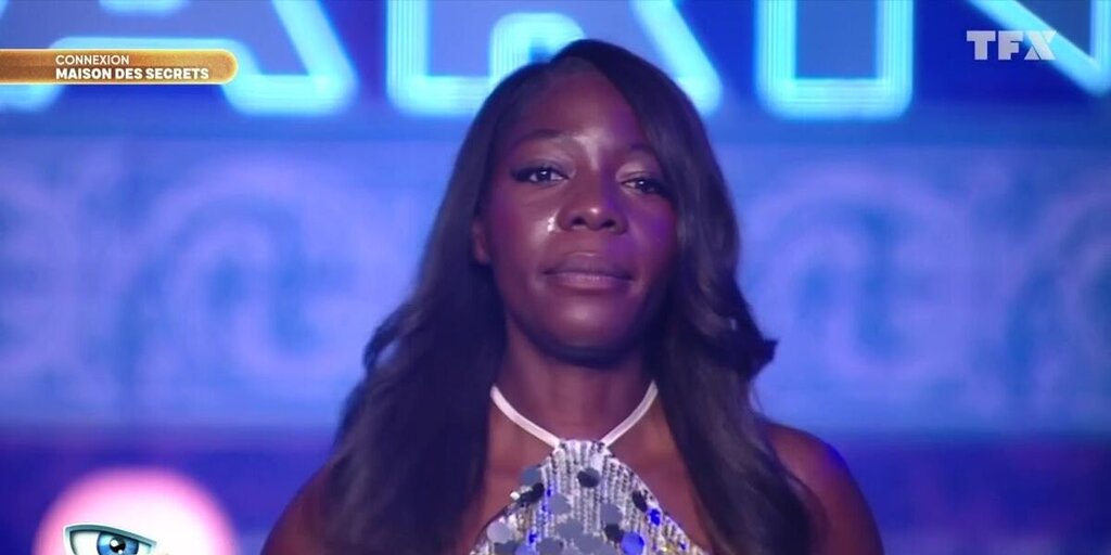 Harcèlement : Romy (Secret Story) en larmes adresse un message bouleversant à son adolescente harcelée à cause de son secret Harcèlement : Romy (Secret Story) en larmes adresse un message bouleversant à son adolescente harcelée à cause de son secret