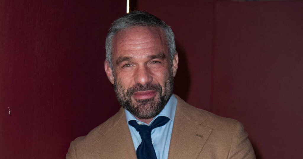 Philippe Bas se remarie : Deux mois après son union avec Valentina, il crée à nouveau l’événement Philippe Bas se remarie : Deux mois après son union avec Valentina, il crée à nouveau l’événement
