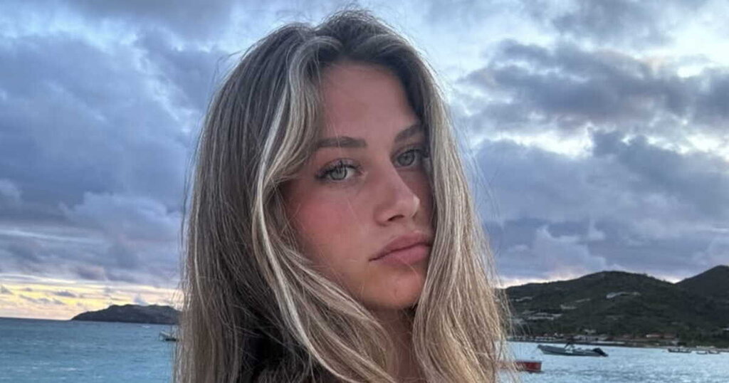 Découvrez les photos du mariage de Sasha Nikolic, fille de l’ex-leader des 2Be3, et son époux tatoué Découvrez les photos du mariage de Sasha Nikolic, fille de l’ex-leader des 2Be3, et son époux tatoué