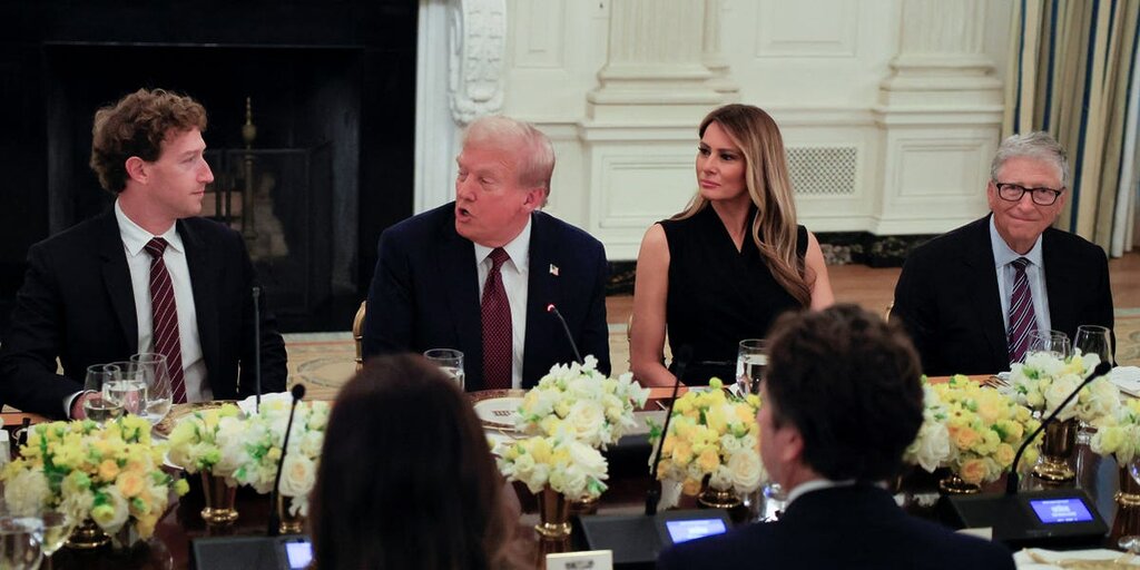 Sam Altman, Tim Cook et d’autres leaders tech ont honoré Trump lors d’un dîner IA à la Maison-Blanche