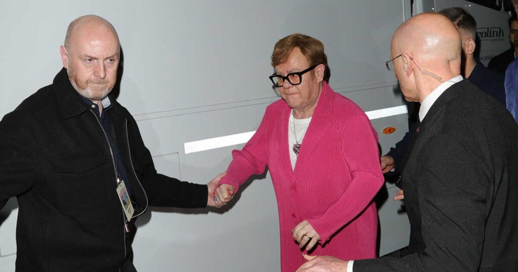 Des photos d’Elton John affaibli ravivent les spéculations sur sa santé