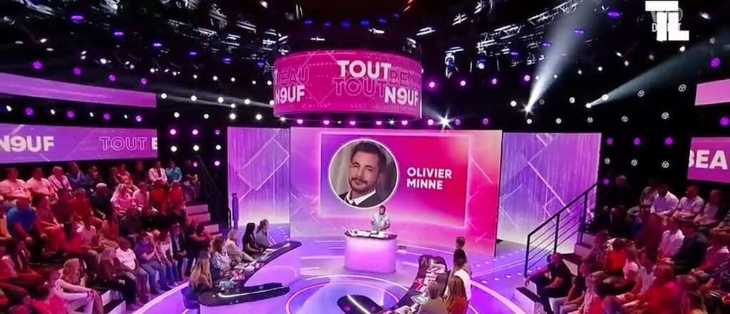 Dans l’épisode d’Antony de L’Amour est dans le pré 2025, Evelyne, prétendante, freinée par un détail