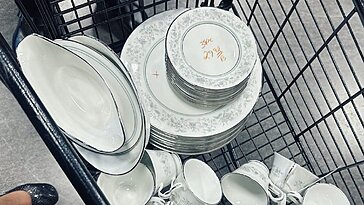 J’ai acheté pour 65 $ une grande collection de vaisselle vintage d’occasion, estimée à 1 000 $