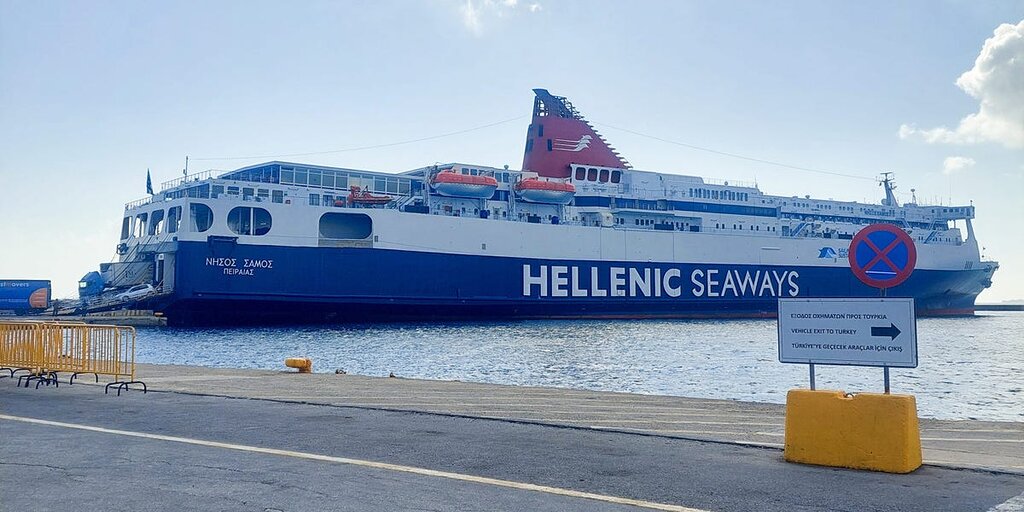 J’ai réservé une cabine privée sur un ferry de nuit en Grèce, l’espace m’a rappelé une croisière J’ai réservé une cabine privée sur un ferry de nuit en Grèce, l’espace m’a rappelé une croisière