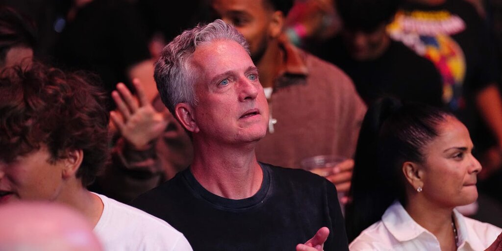 Netflix proposera Bill Simmons et d’autres vidéopodcasteurs via un nouvel accord avec Spotify Netflix proposera Bill Simmons et d’autres vidéopodcasteurs via un nouvel accord avec Spotify