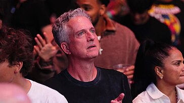 Netflix proposera Bill Simmons et d’autres vidéopodcasteurs via un nouvel accord avec Spotify