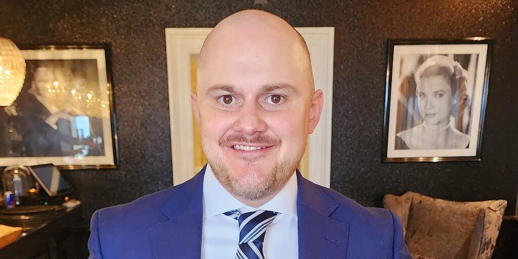 Directeur des ressources humaines gay, je soutiens Robby Starbuck à une conférence RH Directeur des ressources humaines gay, je soutiens Robby Starbuck à une conférence RH
