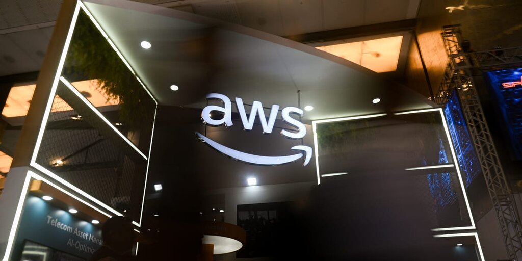 Une panne d’AWS perturbe des services en ligne majeurs comme Snapchat, Perplexity et Alexa
