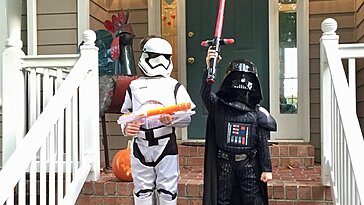 Mes enfants de 14 et 15 ans ne veulent plus faire du porte-à-porte pour Halloween, moi si