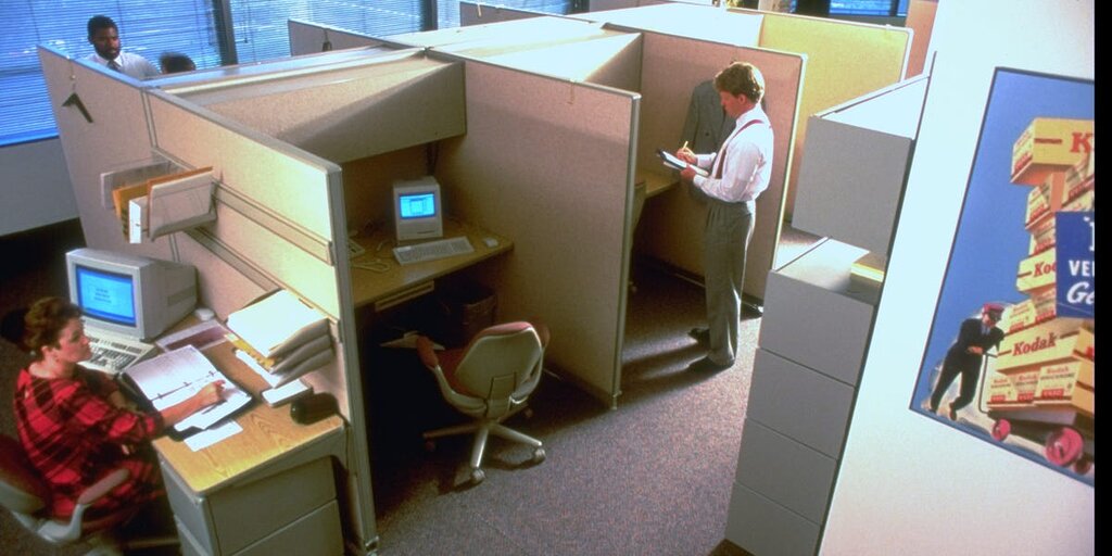 Des photos rétro de bureaux montrent l’évolution du milieu de travail au cours des années Des photos rétro de bureaux montrent l’évolution du milieu de travail au cours des années