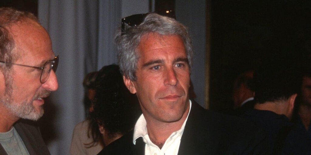 Un juge accélère les poursuites des victimes d’Epstein contre Bank of America et BNY Mellon Un juge accélère les poursuites des victimes d’Epstein contre Bank of America et BNY Mellon