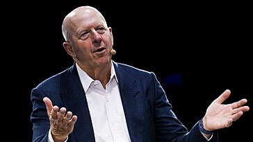 Le PDG de Goldman Sachs, David Solomon, reconnaît le retard de la banque dans l’embauche de femmes