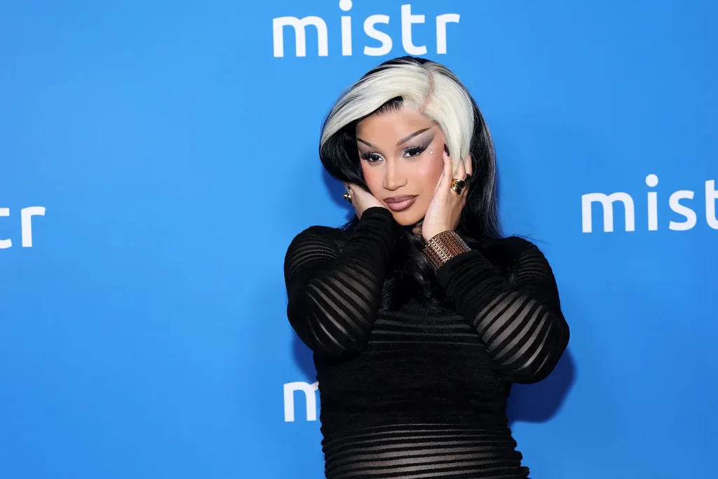 Prédictions sur le nom du quatrième bébé de Cardi B : cotes dévoilées Prédictions sur le nom du quatrième bébé de Cardi B : cotes dévoilées