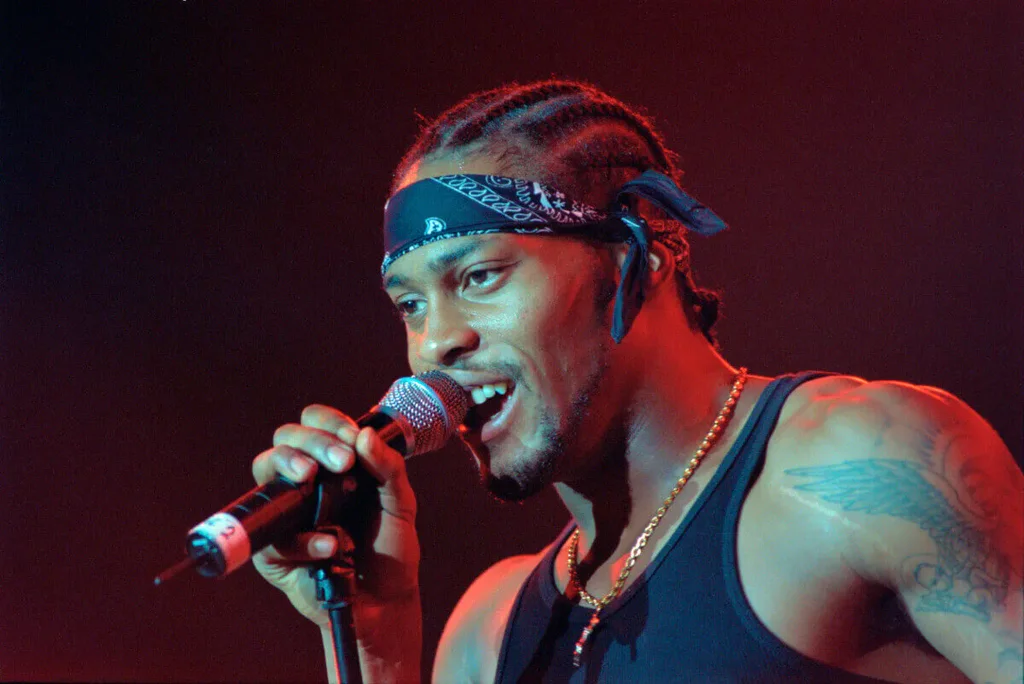 D’Angelo se sent « maudit » par son amour pour la musique