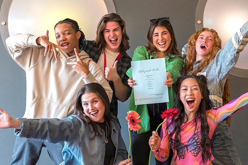 Daniella Monet lance la production du spin-off de « Victorious » Daniella Monet lance la production du spin-off de « Victorious »