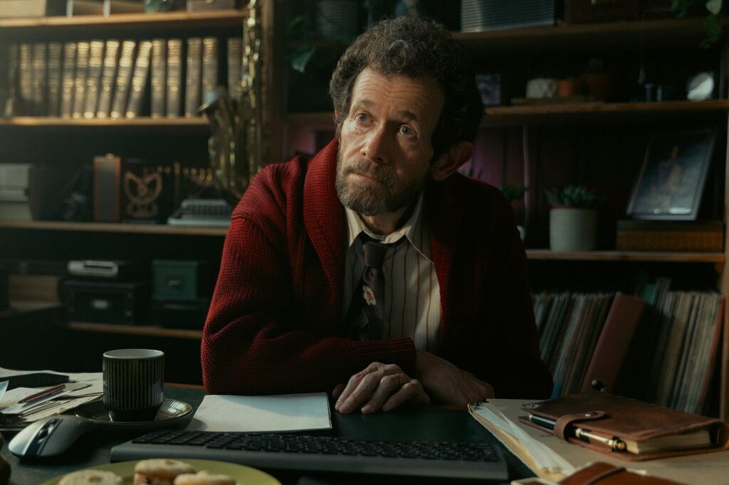 Adam Godley enchanté de retrouver la brillante Emma Thompson sur Cemetery Road
