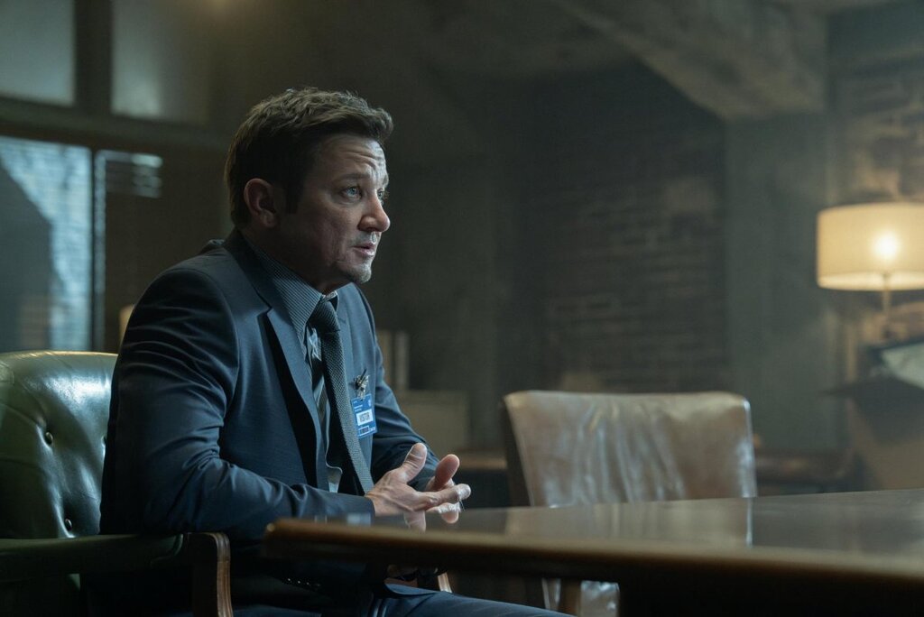 Jeremy Renner sur la noirceur de « Kingstown » : « Nous nous amusons toujours » Jeremy Renner sur la noirceur de « Kingstown » : « Nous nous amusons toujours »