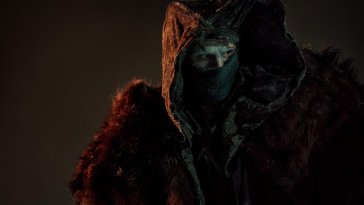 Critique de film : Jacob Elordi dévoile l’essence du ‘Frankenstein’ de Del Toro
