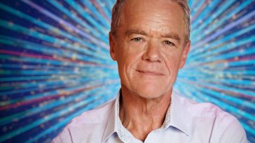 Stefan Dennis abandonne « Strictly Come Dancing » à cause d’une blessure