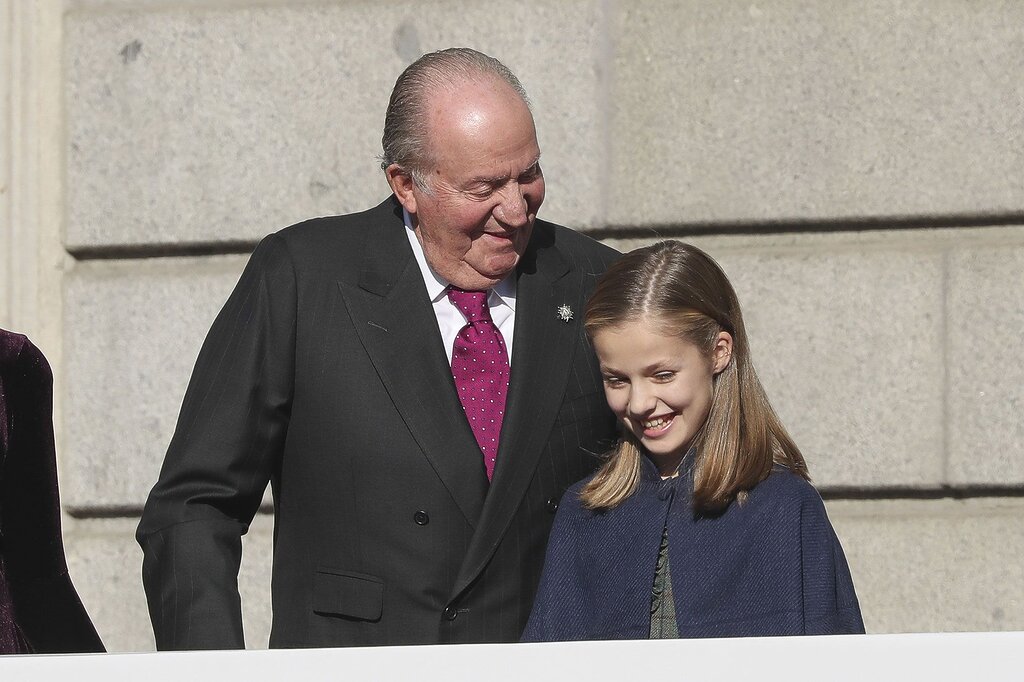 Leonor d’Espagne est-elle encore en lien avec son grand-père Juan Carlos, exilé depuis cinq ans Leonor d’Espagne est-elle encore en lien avec son grand-père Juan Carlos, exilé depuis cinq ans