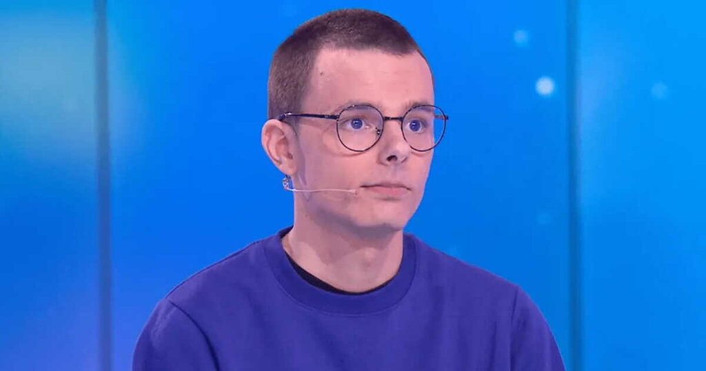 Les 12 Coups de midi : Emilien confronté à la gestion des nombreux cadeaux remportés Les 12 Coups de midi : Emilien confronté à la gestion des nombreux cadeaux remportés