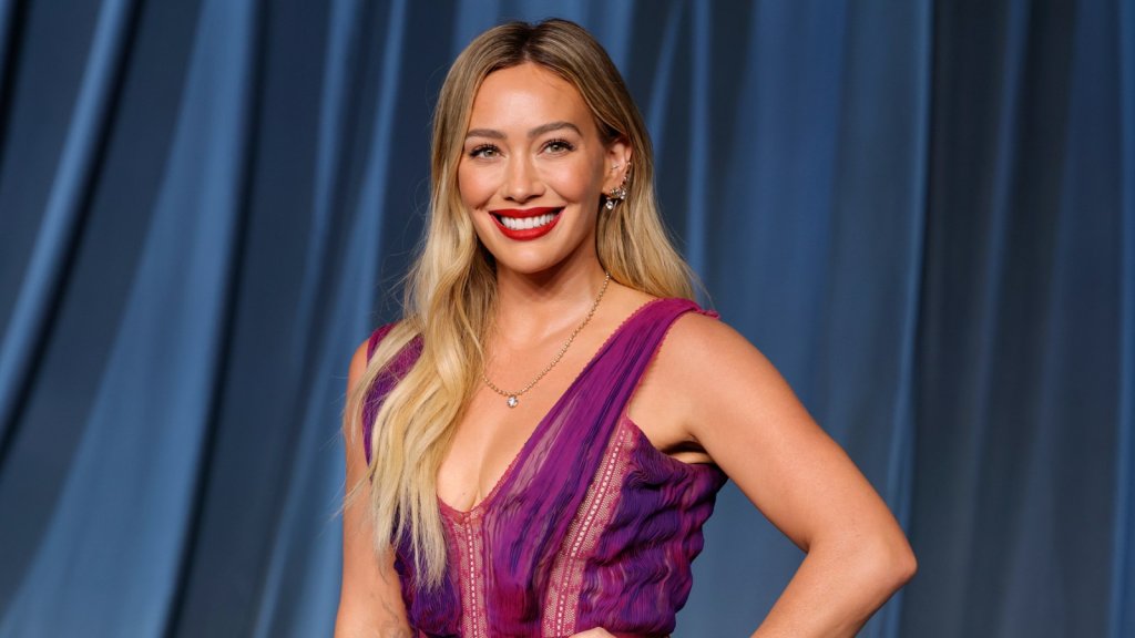 Hilary Duff revient à la musique avec un nouvel album après une décennie d’absence Hilary Duff revient à la musique avec un nouvel album après une décennie d’absence