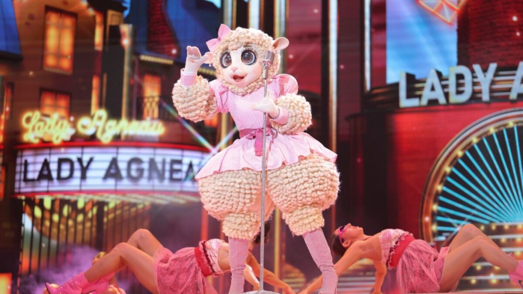 Qui se cachait sous le costume de l’Agneau, troisième de la saison 8 ? Qui se cachait sous le costume de l’Agneau, troisième de la saison 8 ?